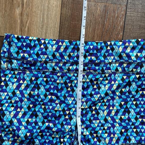 Rainbeau Booty Gym Shorts Size Large - Picture 5 of 7